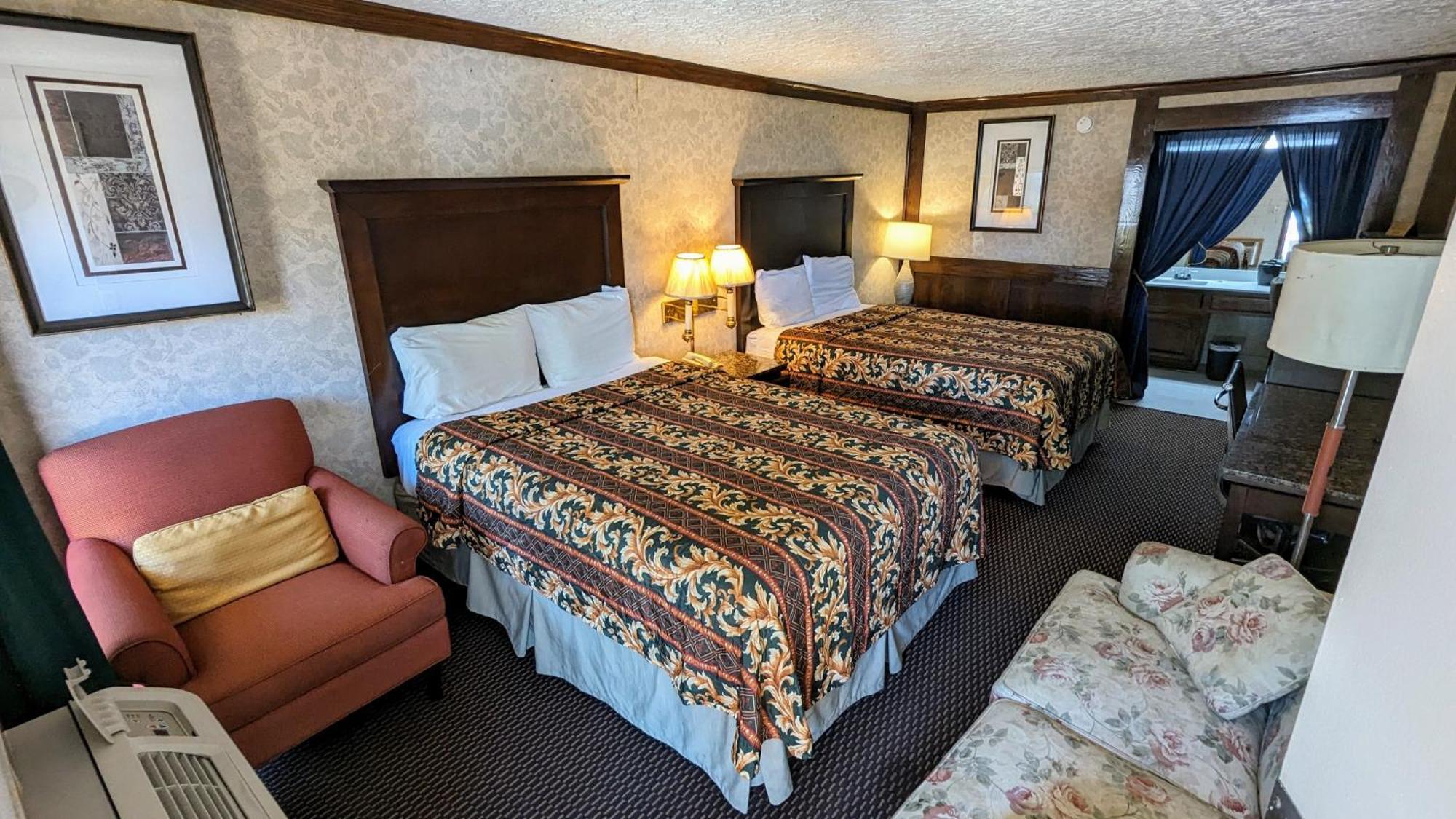 Edelweiss Inn Ню Браунфелс Екстериор снимка