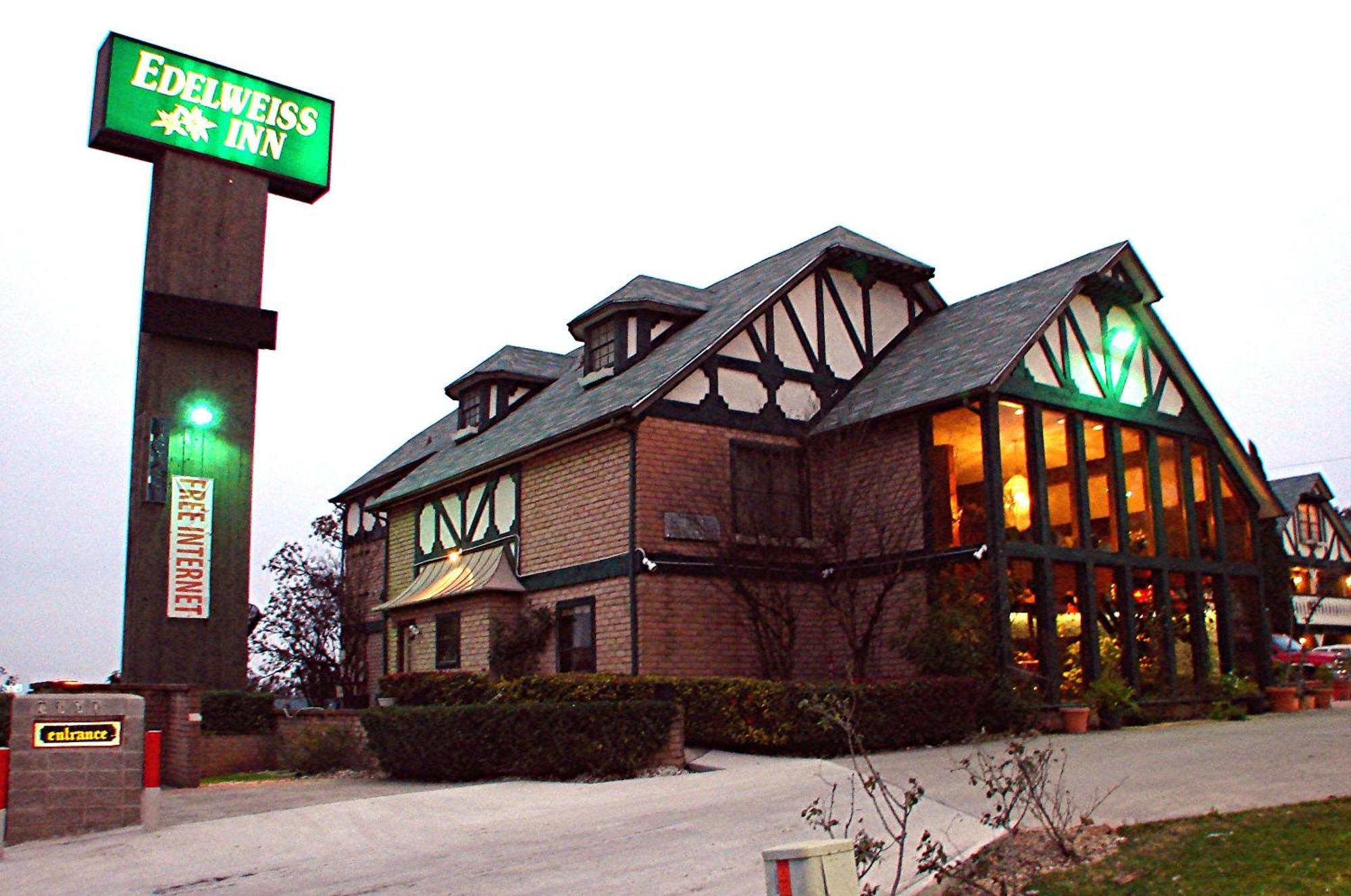 Edelweiss Inn Ню Браунфелс Екстериор снимка